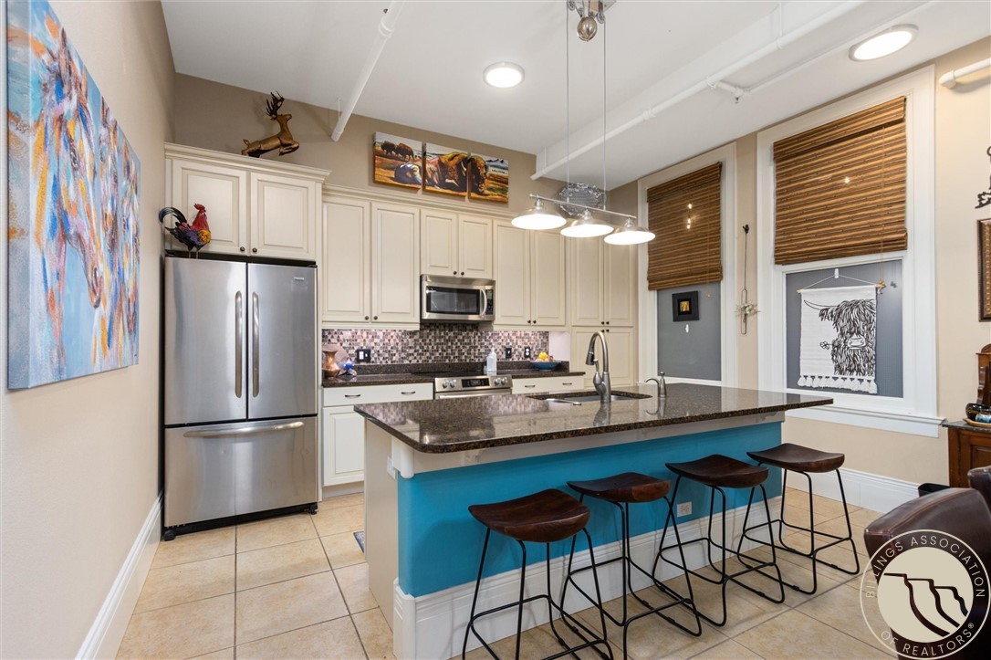 104 N Broadway #302 302
