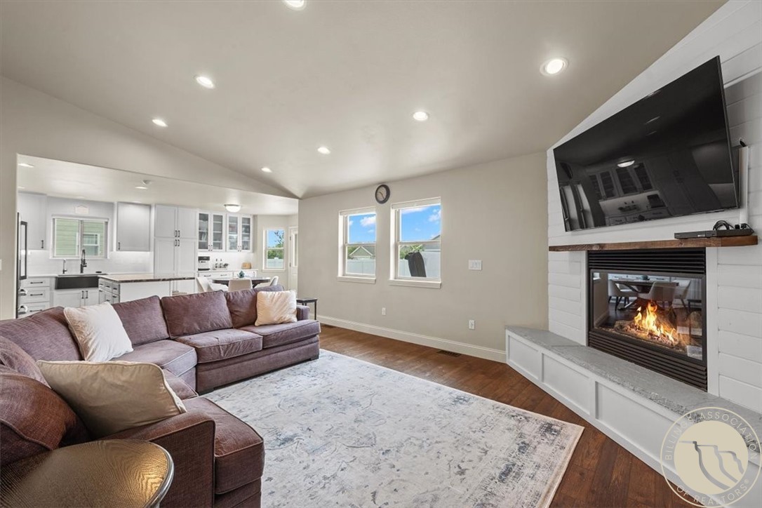 5210 Sacagawea Drive
