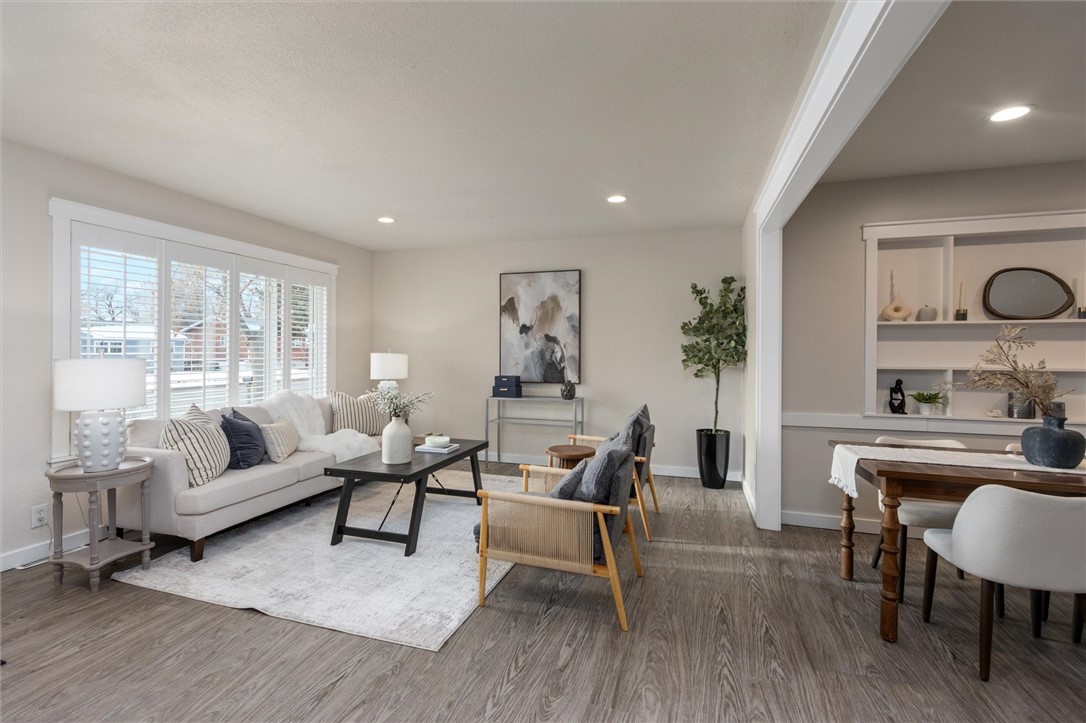 2021 Beverly Hill Boulevard