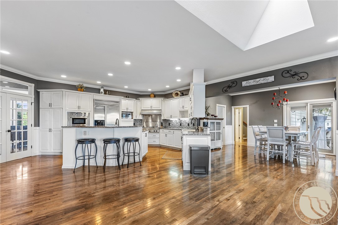 700 Bluegrass Place