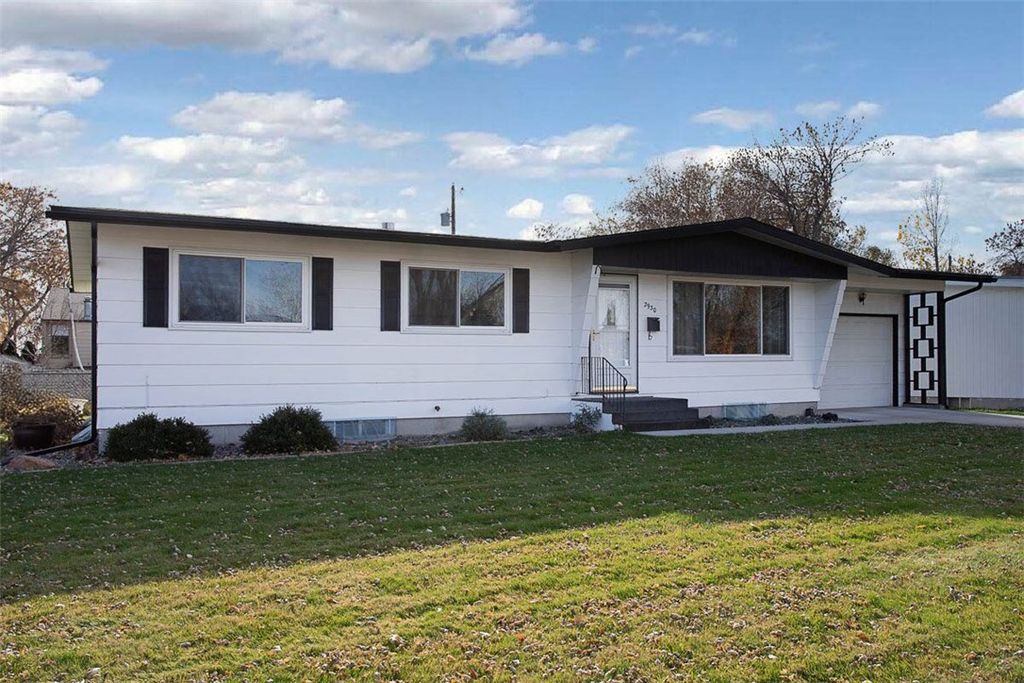 Photo of 2930 Lynn Avenue, Billings, MT 59102 (MLS # 356825)