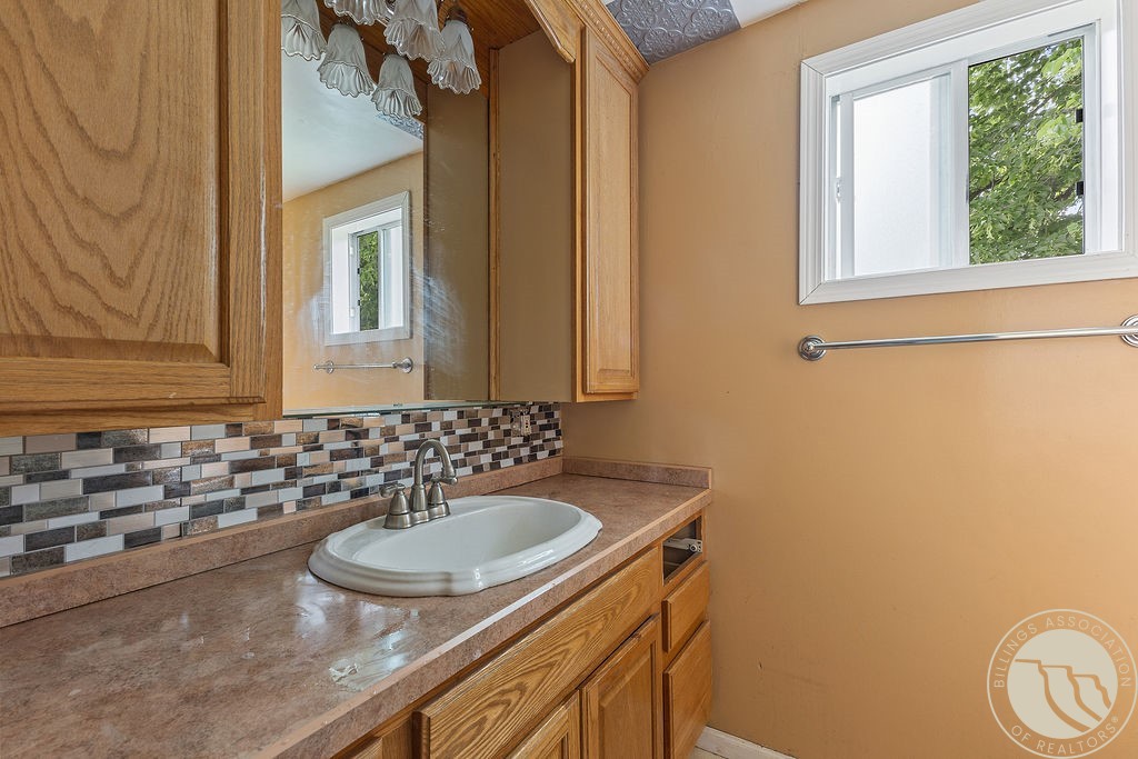 Billings, Montana 59105, United States, 2 Bedrooms Bedrooms, ,2 BathroomsBathrooms,Residential,Contingent,152242