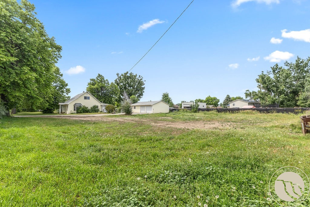 Billings, Montana 59105, United States, 2 Bedrooms Bedrooms, ,2 BathroomsBathrooms,Residential,Contingent,152242