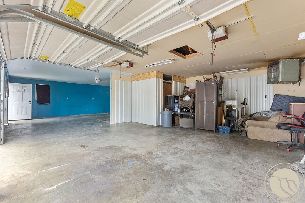 Billings, Montana 59105, United States, 2 Bedrooms Bedrooms, ,2 BathroomsBathrooms,Residential,Contingent,152242