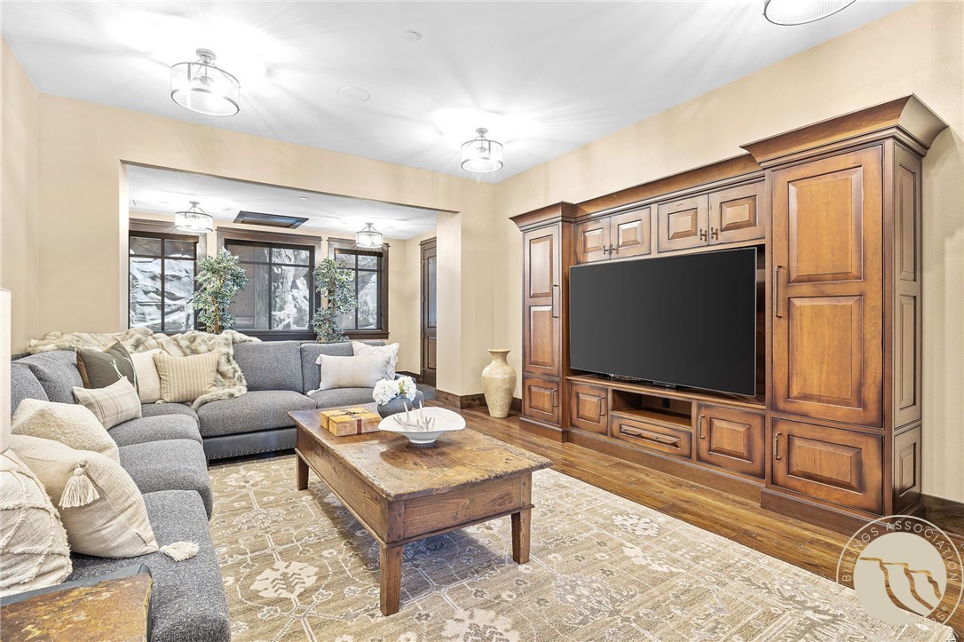 Billings, Montana 59106, United States, 10 Bedrooms Bedrooms, ,17 BathroomsBathrooms,Residential,Active,150410