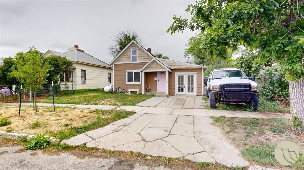 305 W 1st Street