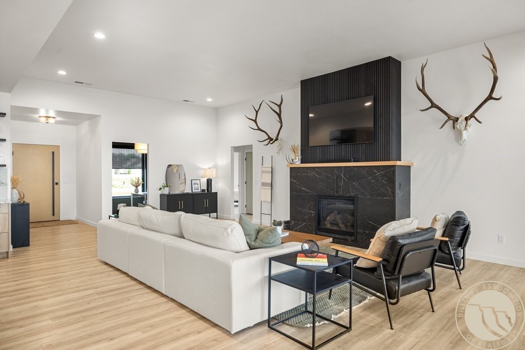 6105 White Ash Place