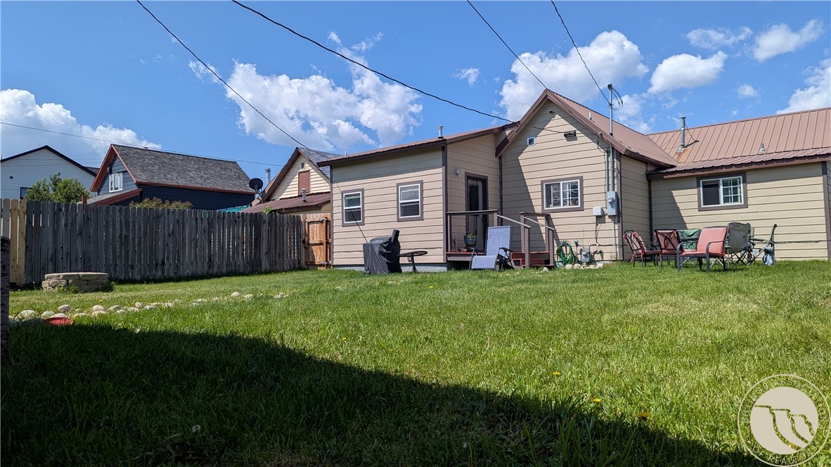820 N Bonner Avenue