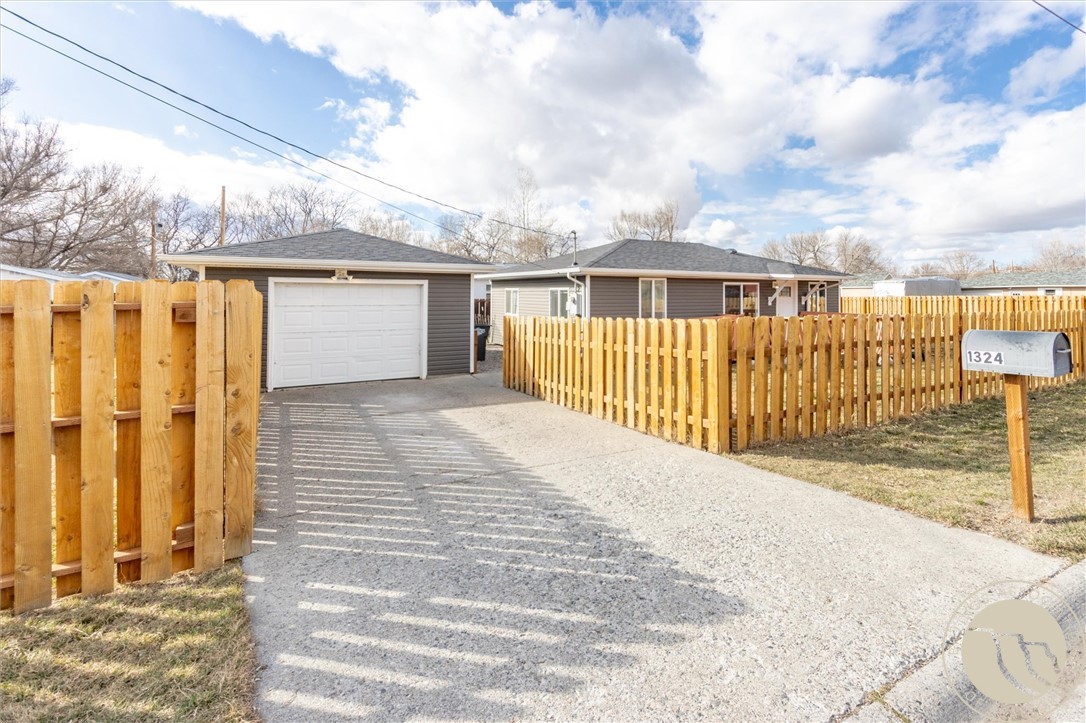 1324 Tillamack Street