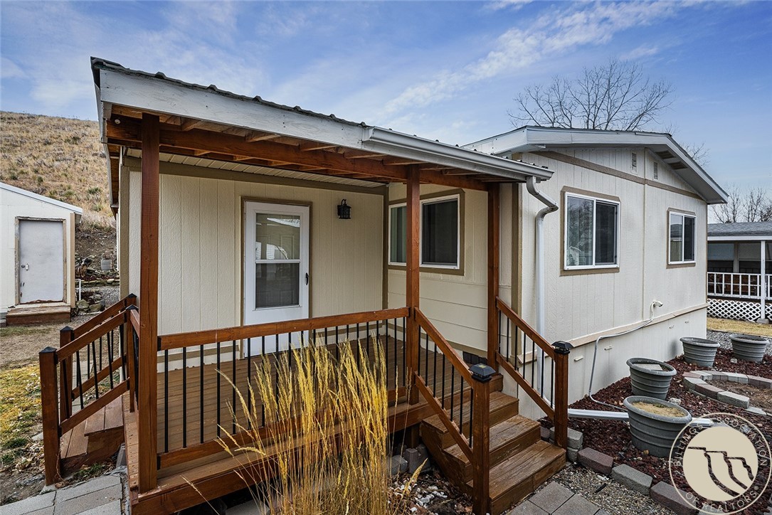 2224 Highway 87 E 208