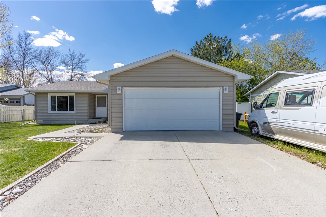 608 Acorn Place