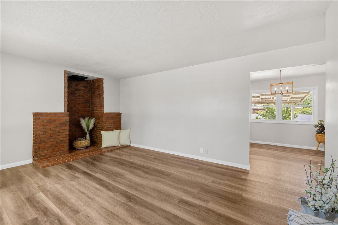 2528 Burlington Avenue