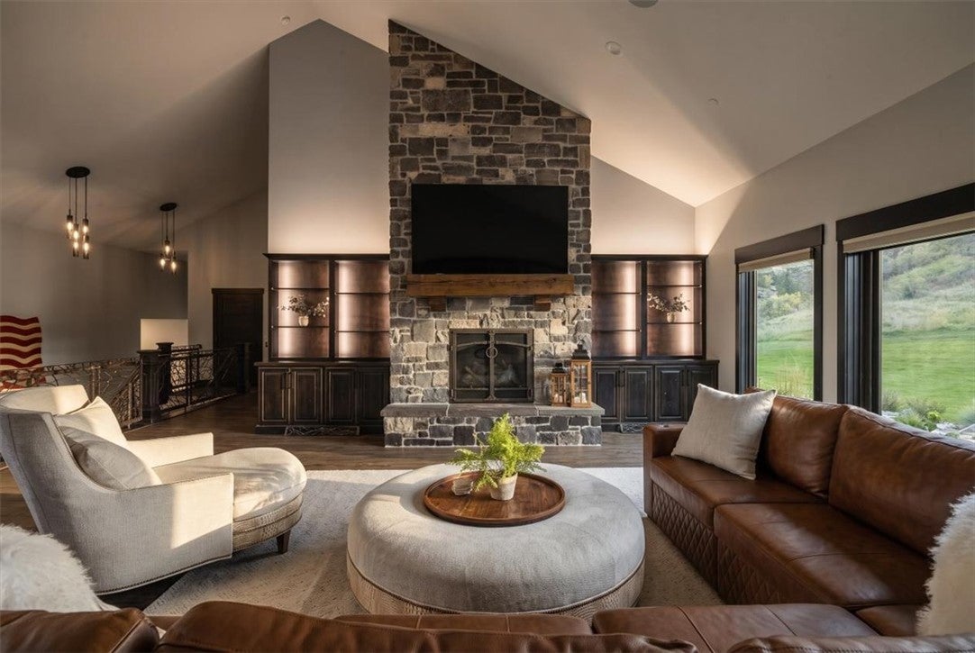 5635 Canyonwoods Dr.