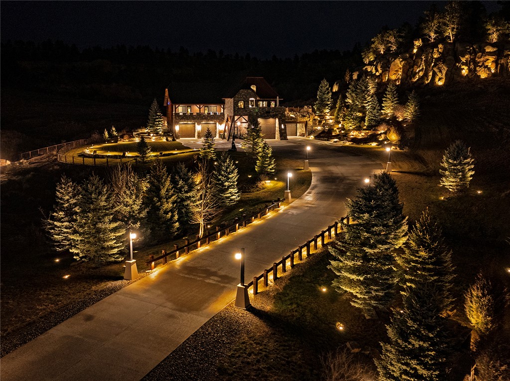 5635 Canyonwoods Dr.