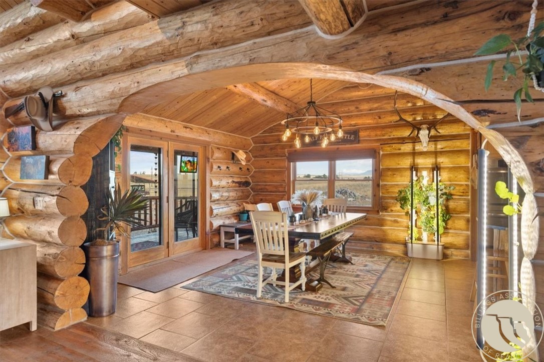 10 PRONGHORN LANE