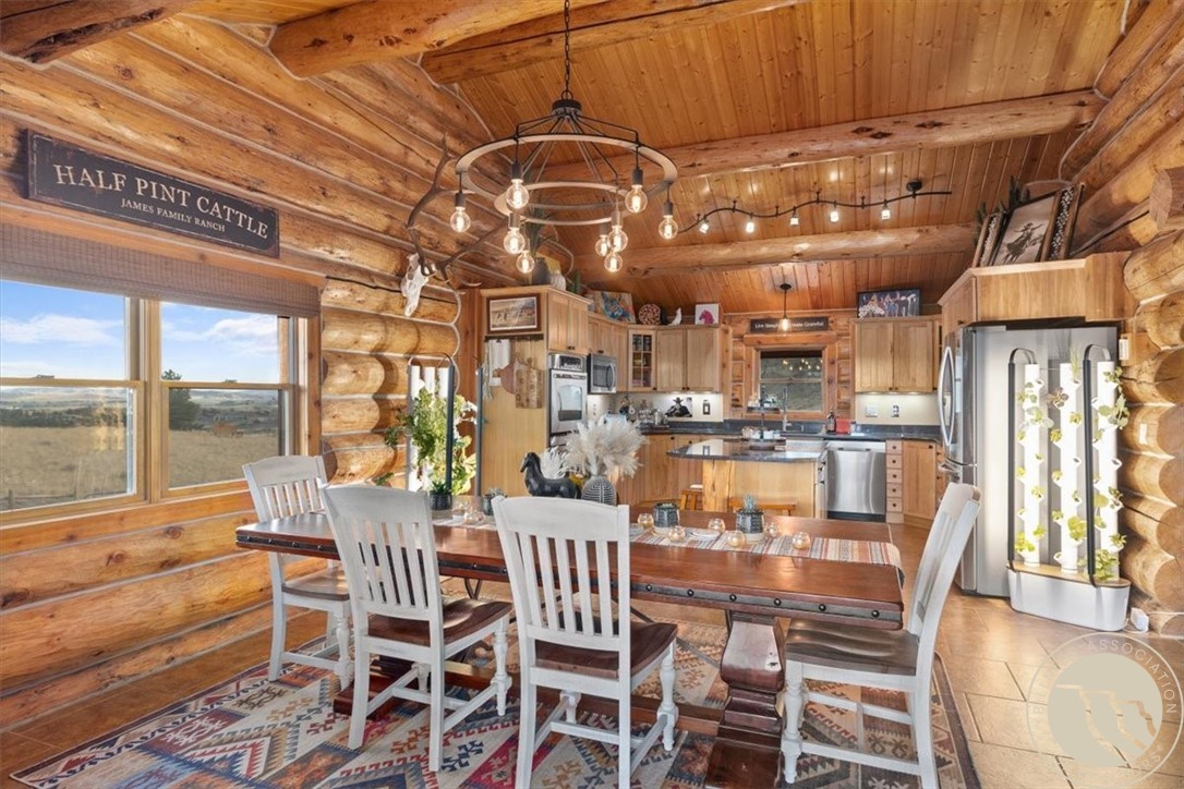 10 PRONGHORN LANE