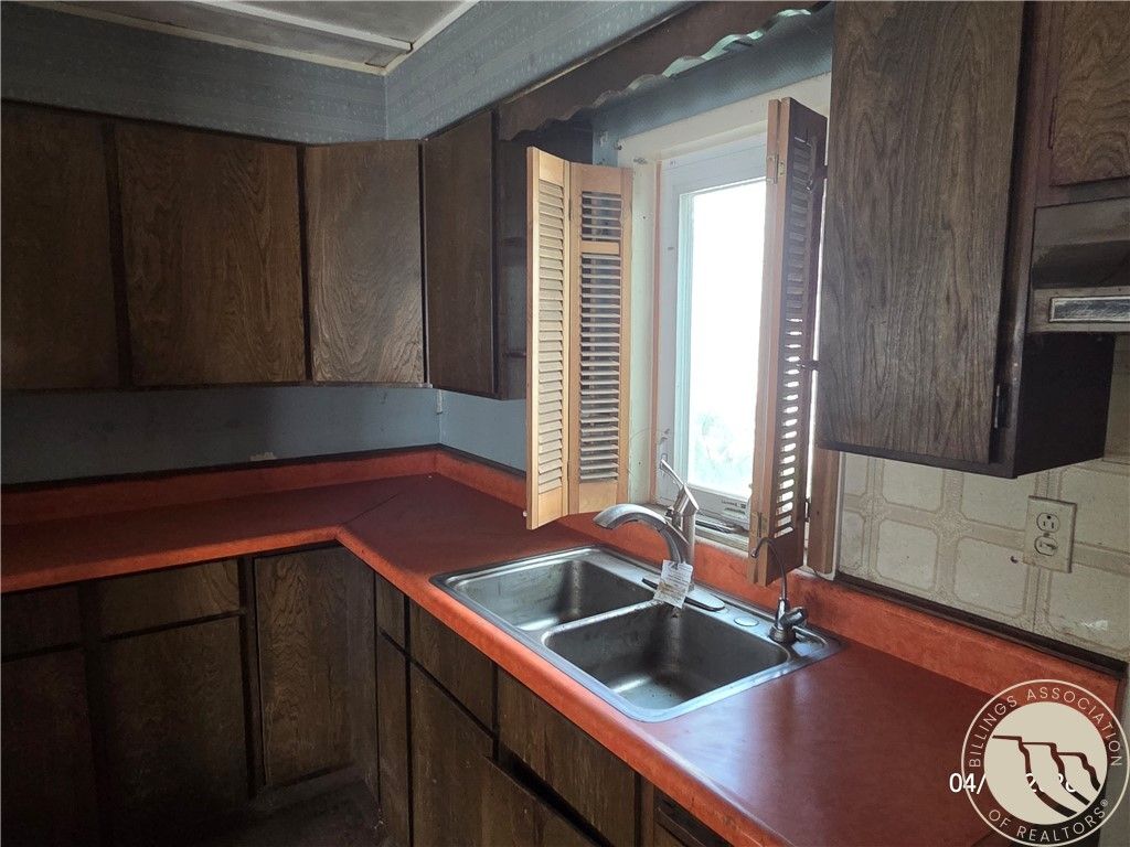 Photo of 45 Jackson Street, Billings, MT 59101 (MLS # 358836)