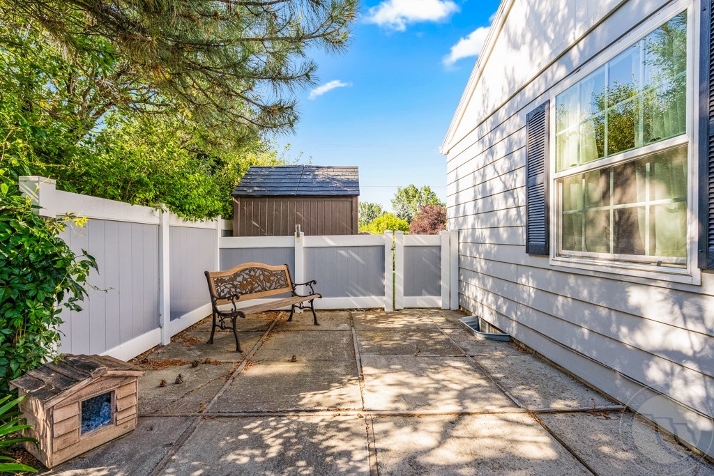 Billings, Montana 59105, United States, 4 Bedrooms Bedrooms, ,3 BathroomsBathrooms,Residential,Pending,23262