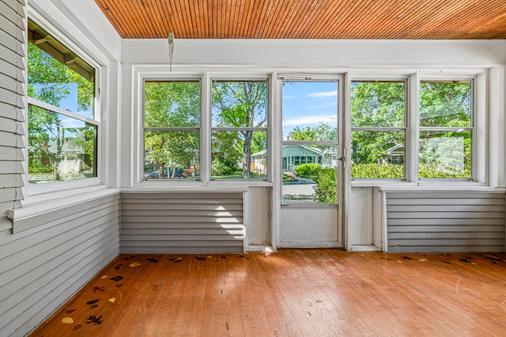 22 Burlington Avenue