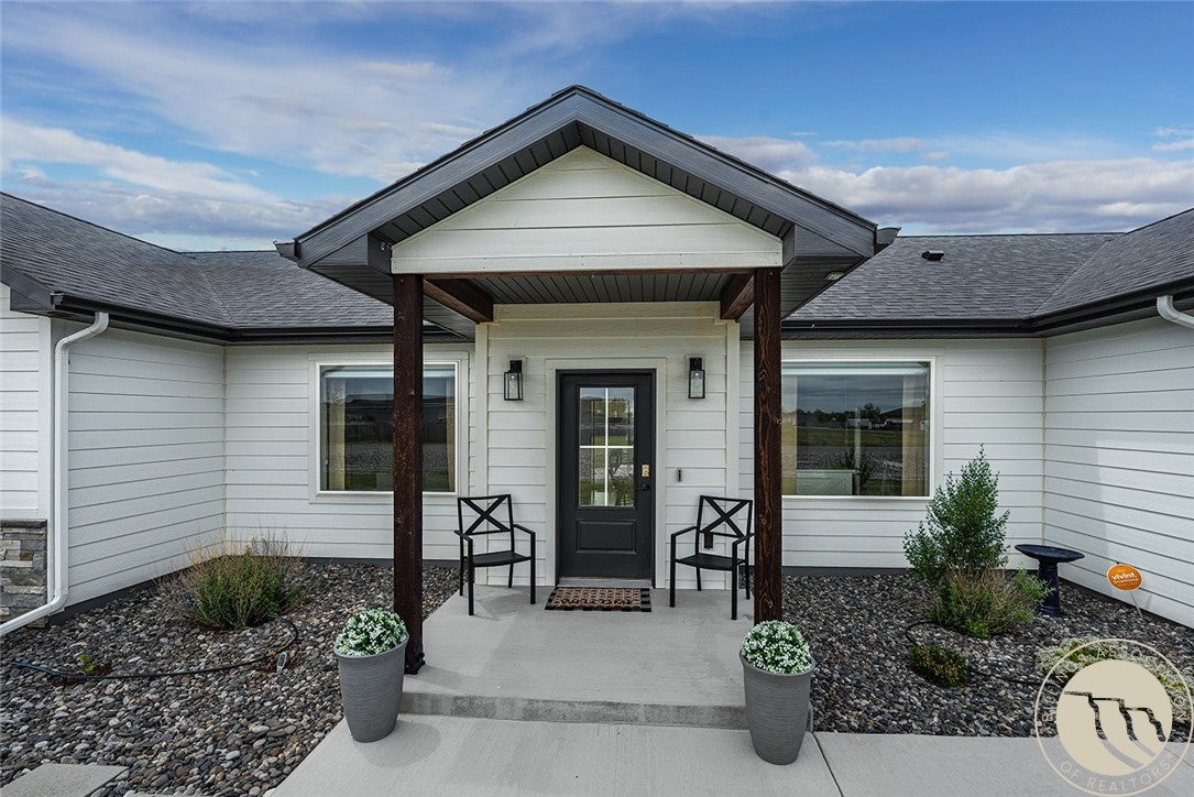 4070 Deer Trail