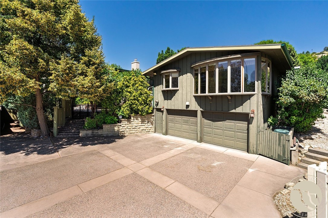 1214 Linhaven Way