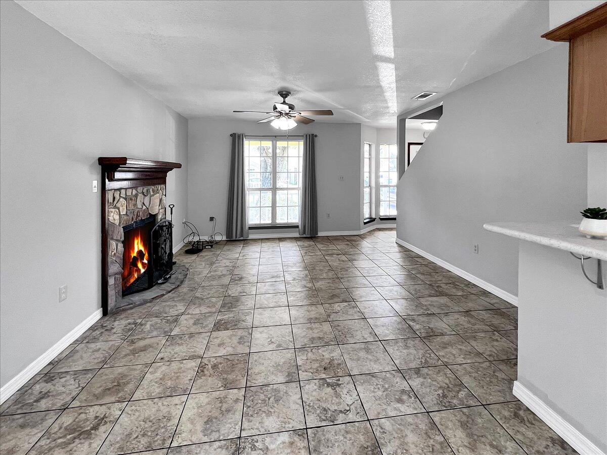 CRYSTAL LAKE ESTATES - Residential