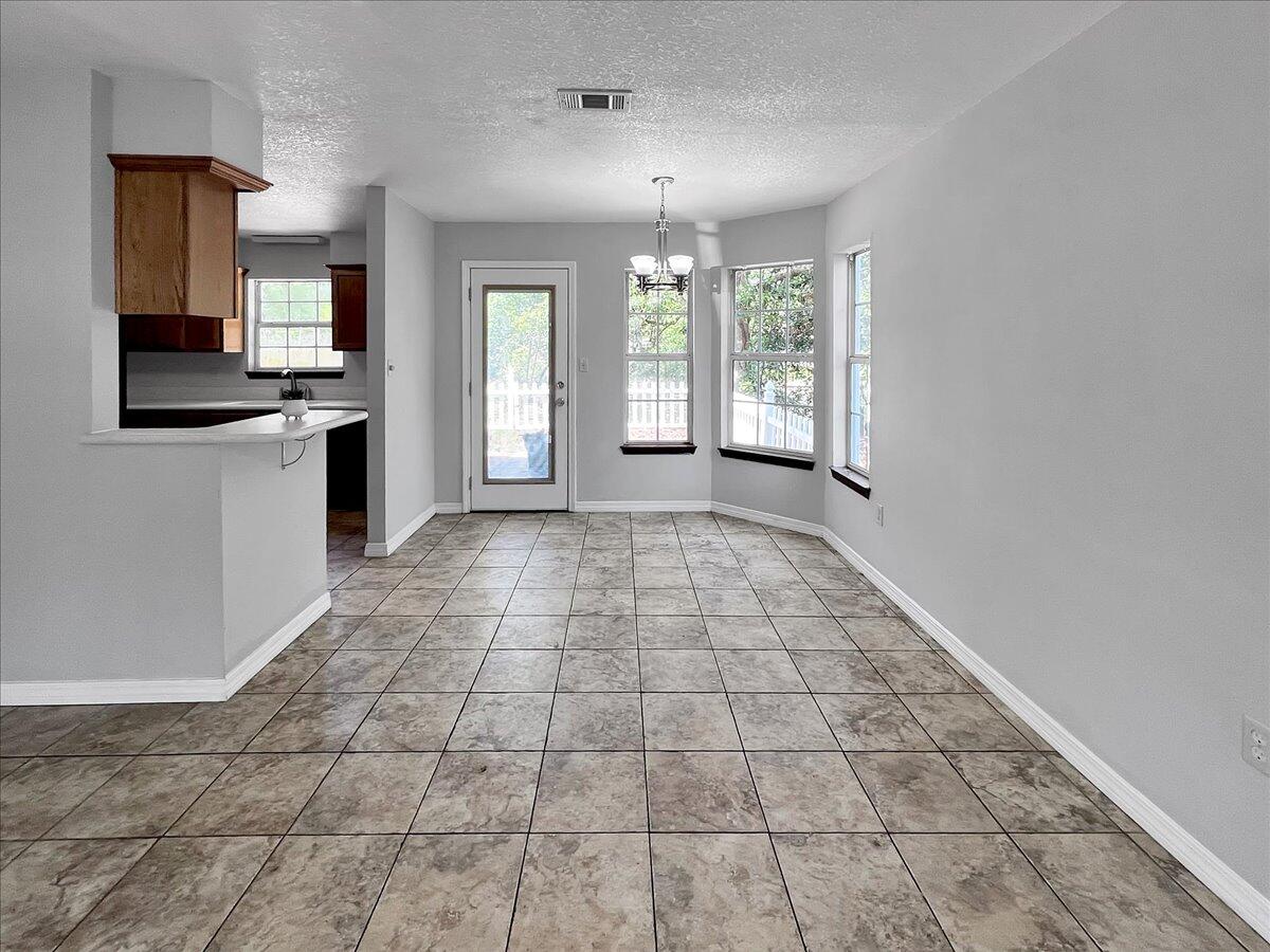 CRYSTAL LAKE ESTATES - Residential