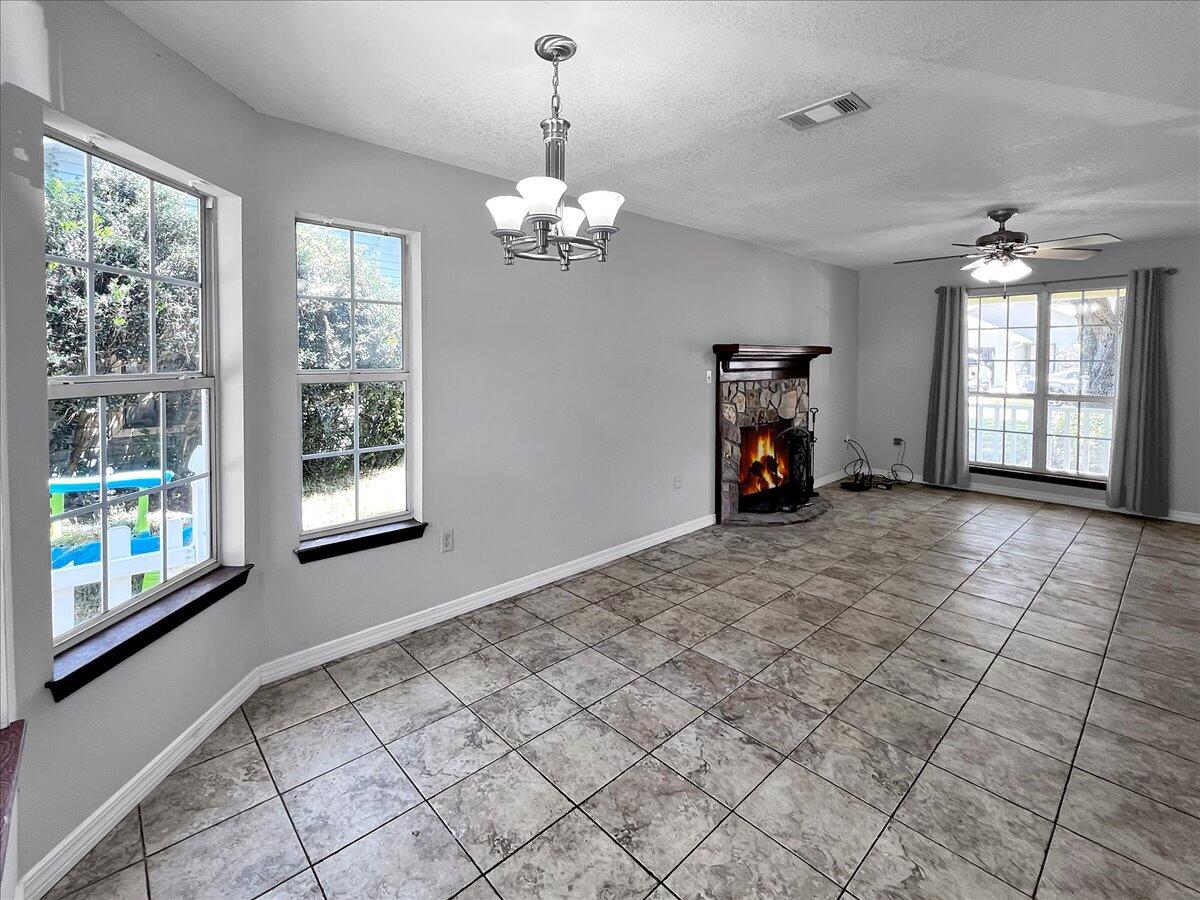 CRYSTAL LAKE ESTATES - Residential