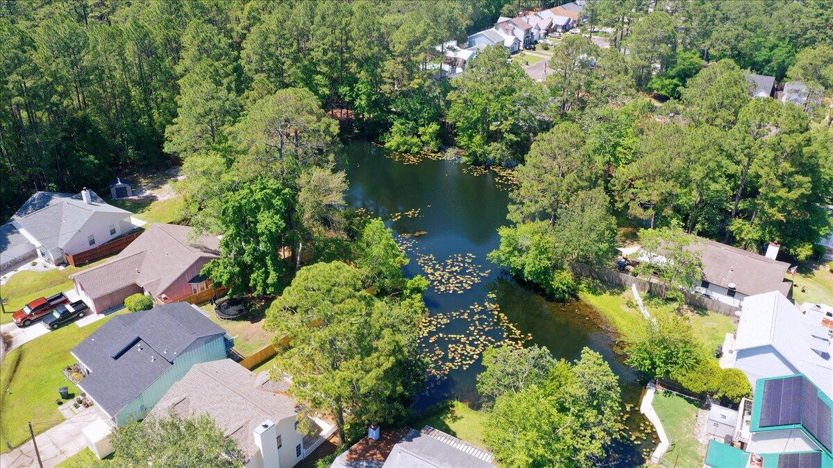 CRYSTAL LAKE ESTATES - Residential