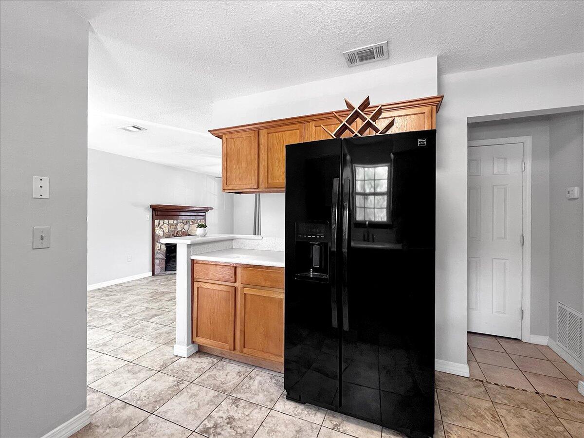 CRYSTAL LAKE ESTATES - Residential