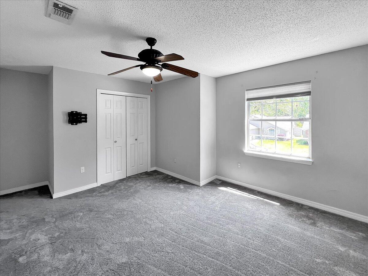 CRYSTAL LAKE ESTATES - Residential