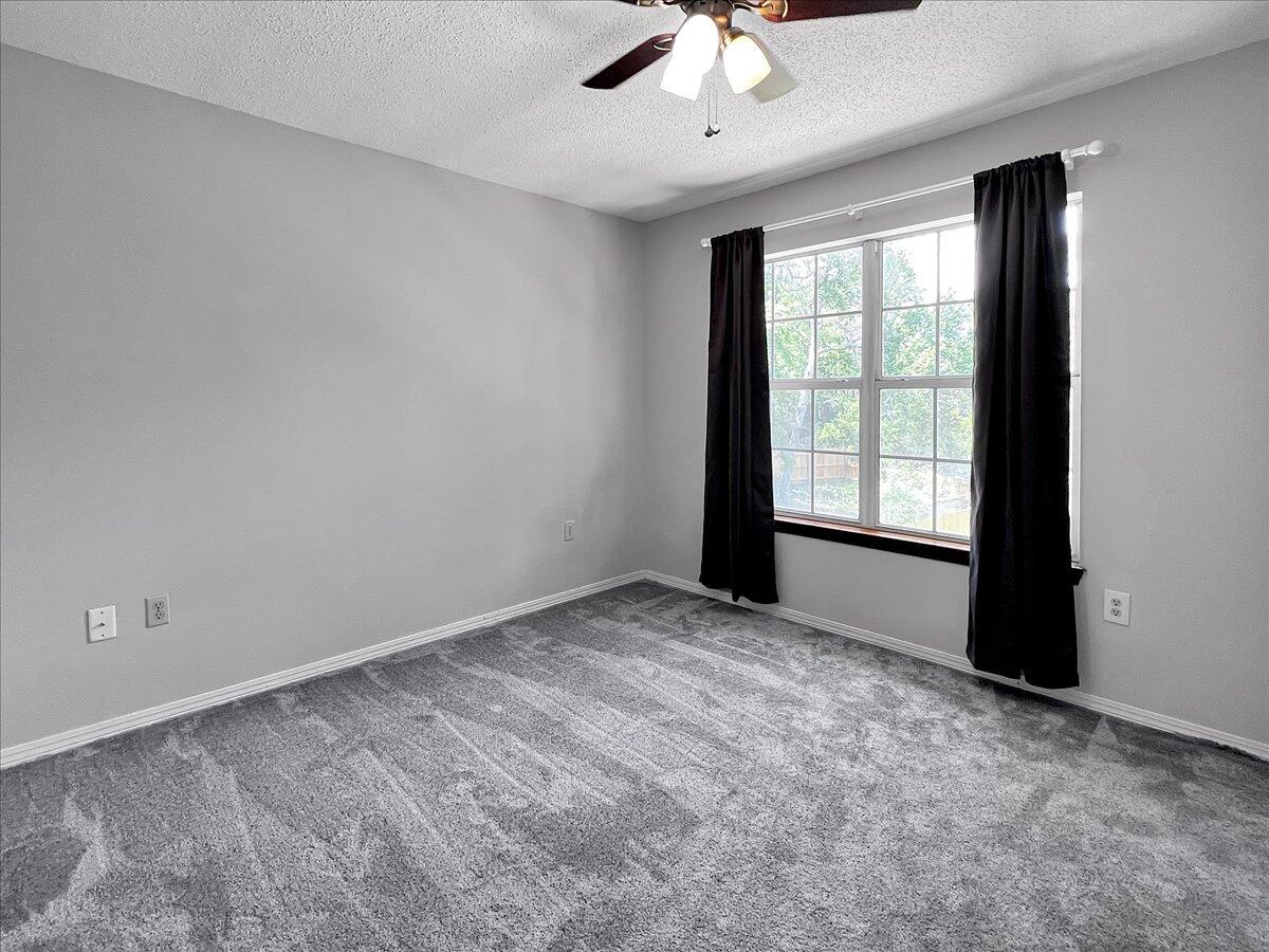 CRYSTAL LAKE ESTATES - Residential