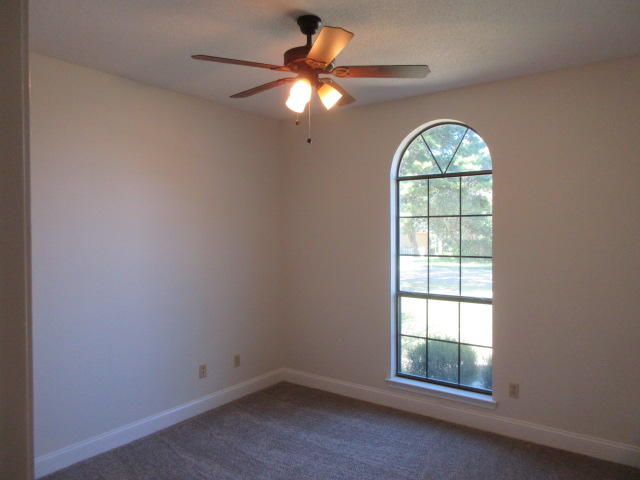 KELL-AIRE GARDENS - Residential