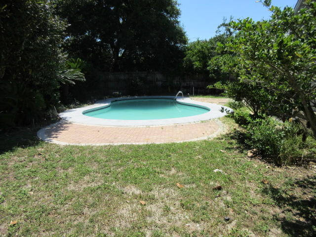 KELL-AIRE GARDENS - Residential