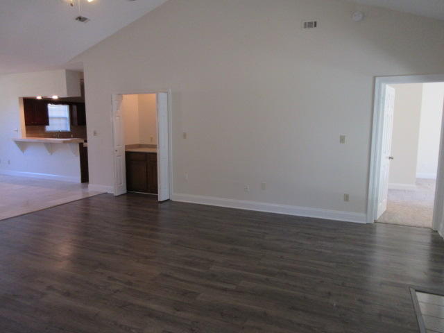 KELL-AIRE GARDENS - Residential