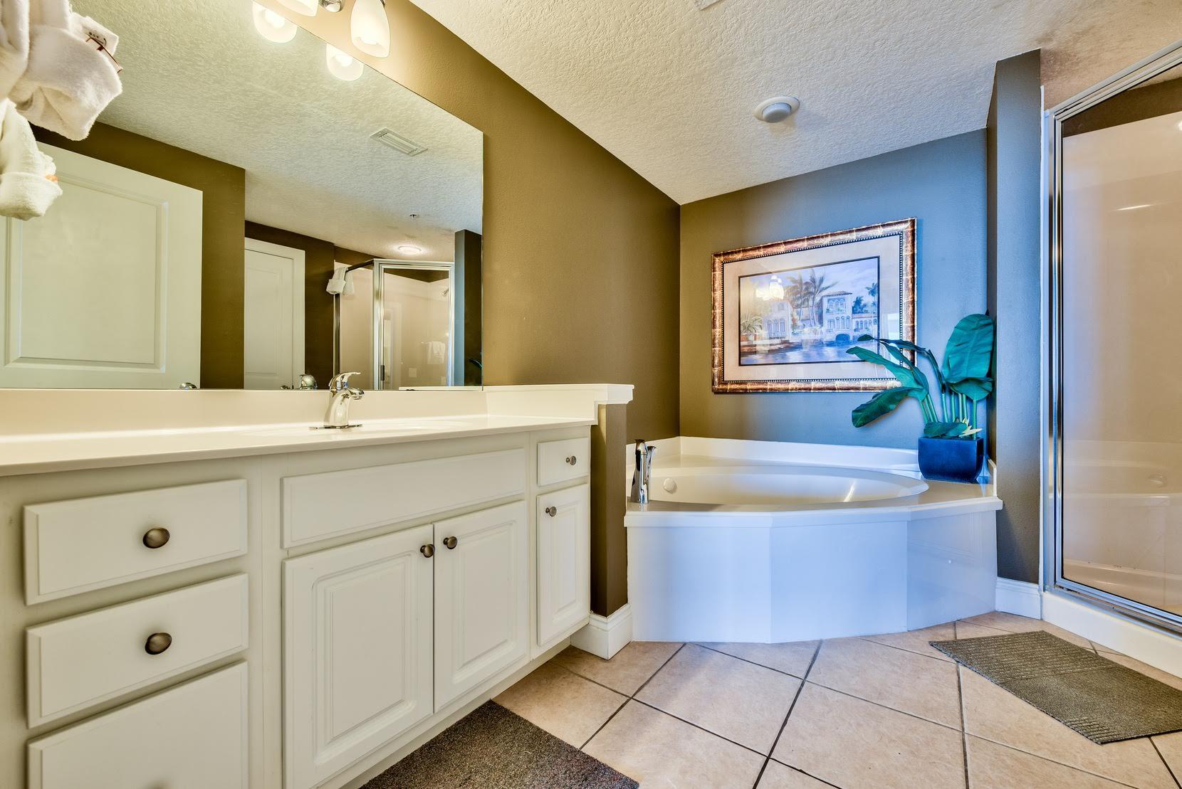 PALAZZO CONDOMINIUM - Residential