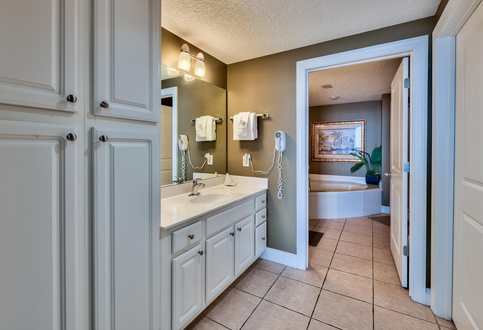 PALAZZO CONDOMINIUM - Residential