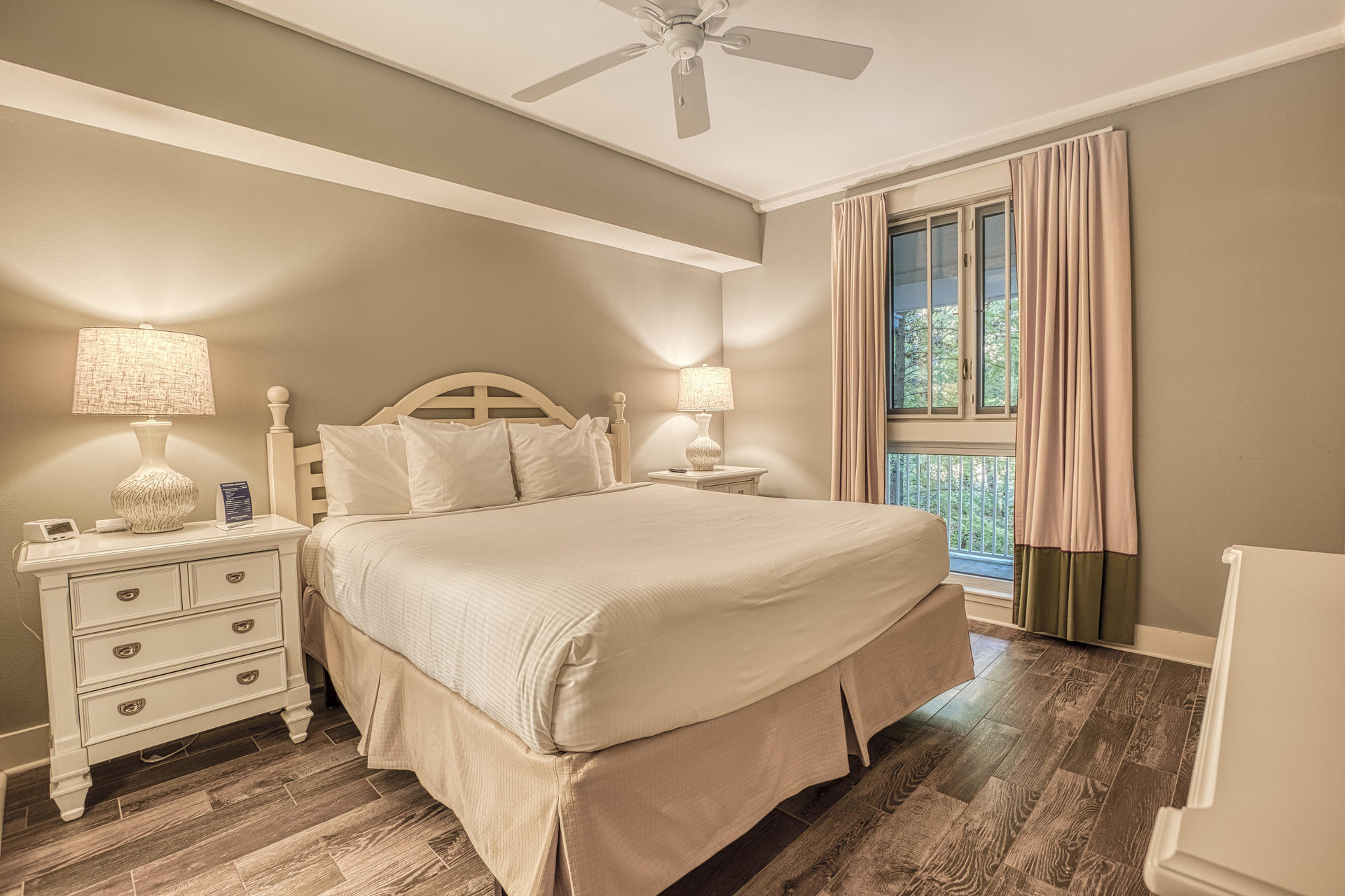 Pilot House - Residential