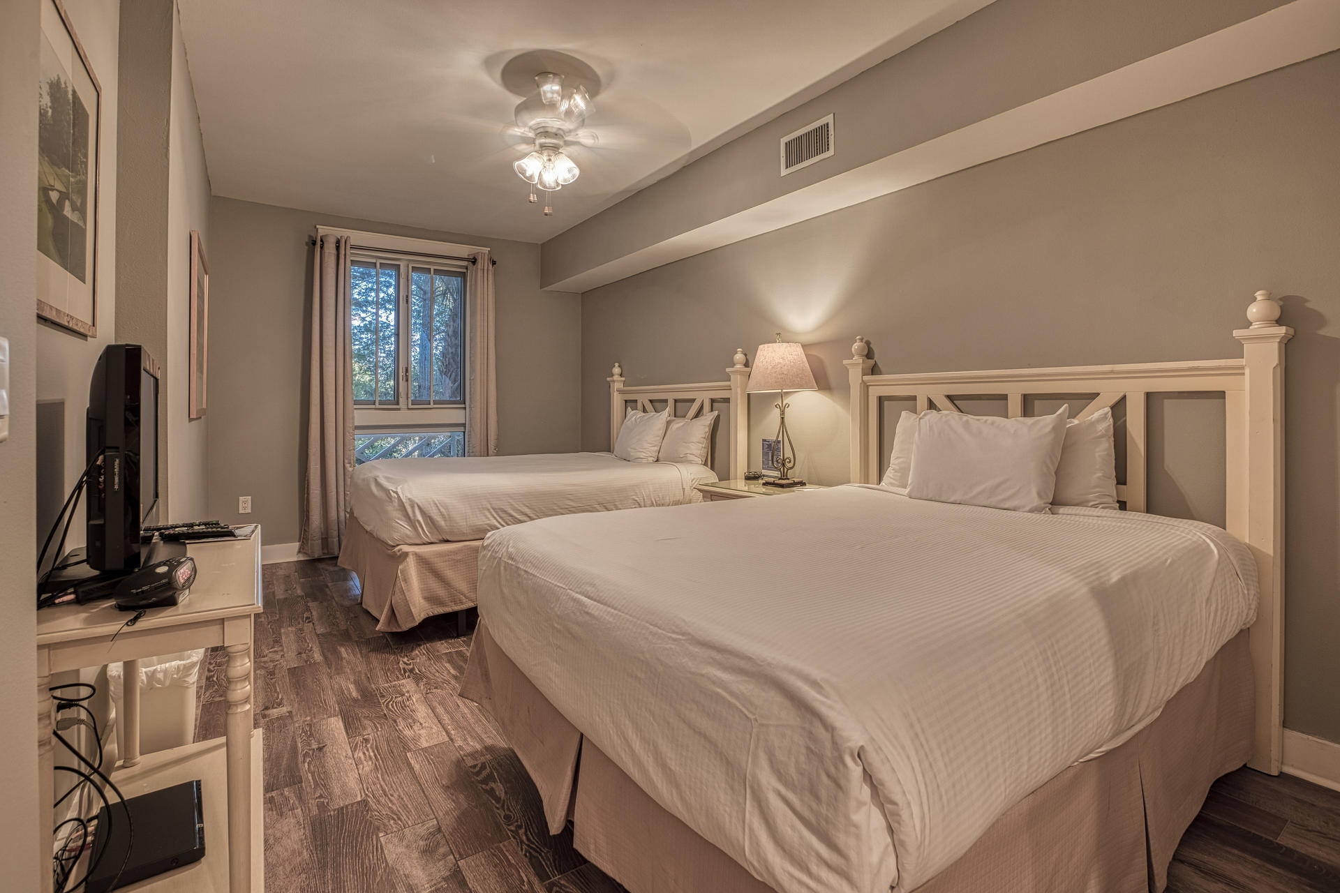 Pilot House - Residential