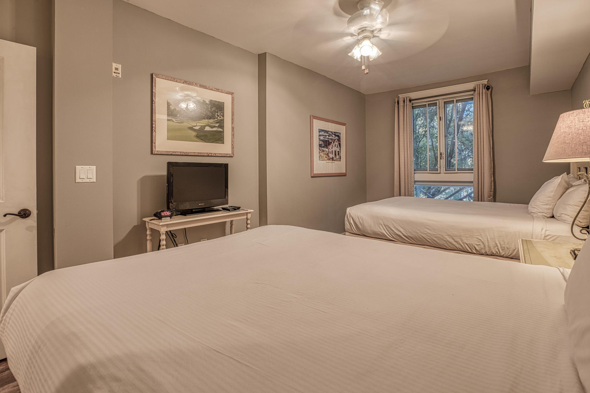 Pilot House - Residential