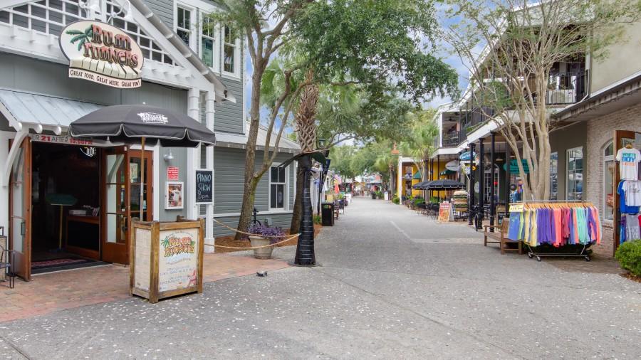 Pilot House - Residential