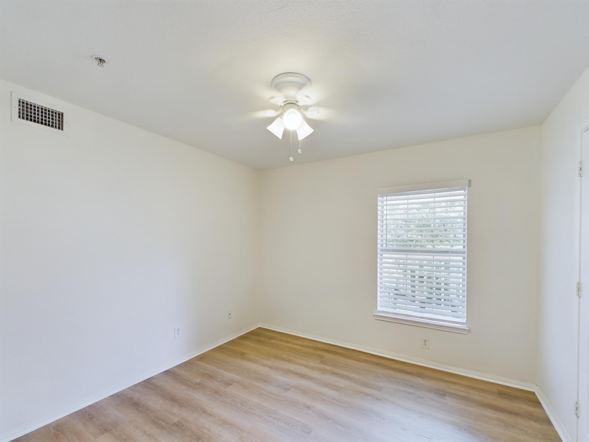 INDIAN LAKE - Residential