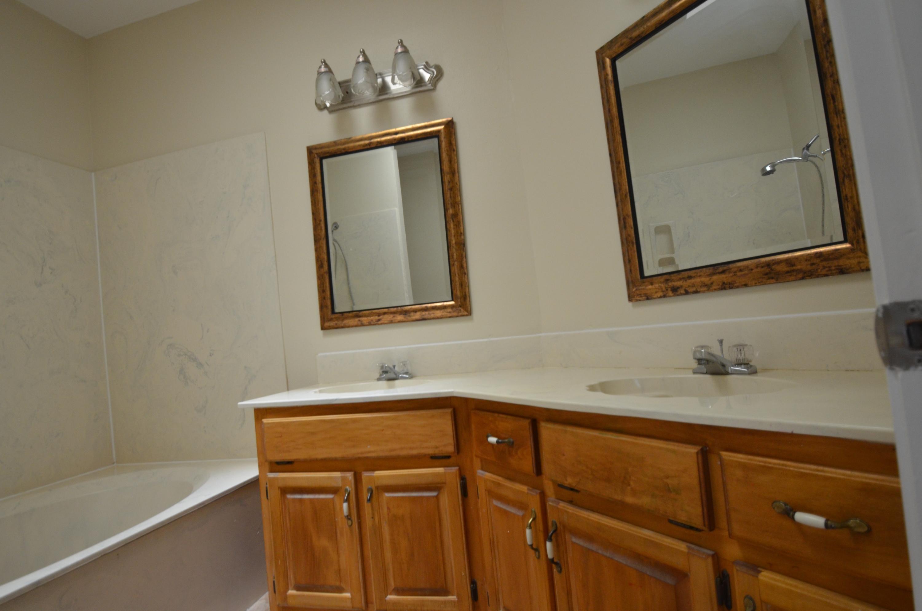 FOX DEN - Residential