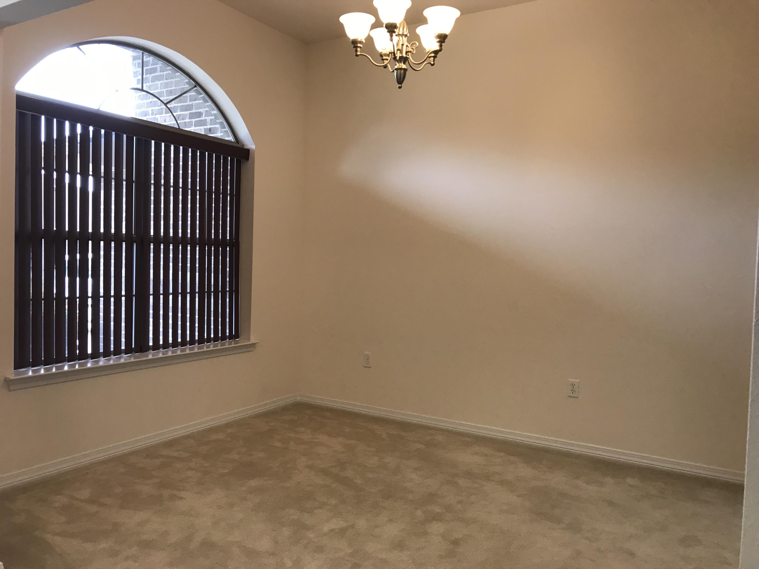 CREETWOOD VILLAGE - Residential Lease