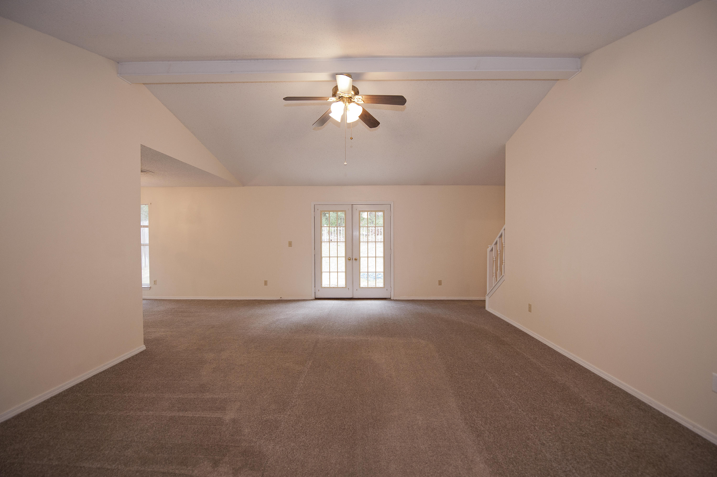 COLLEGE OAKS - Residential