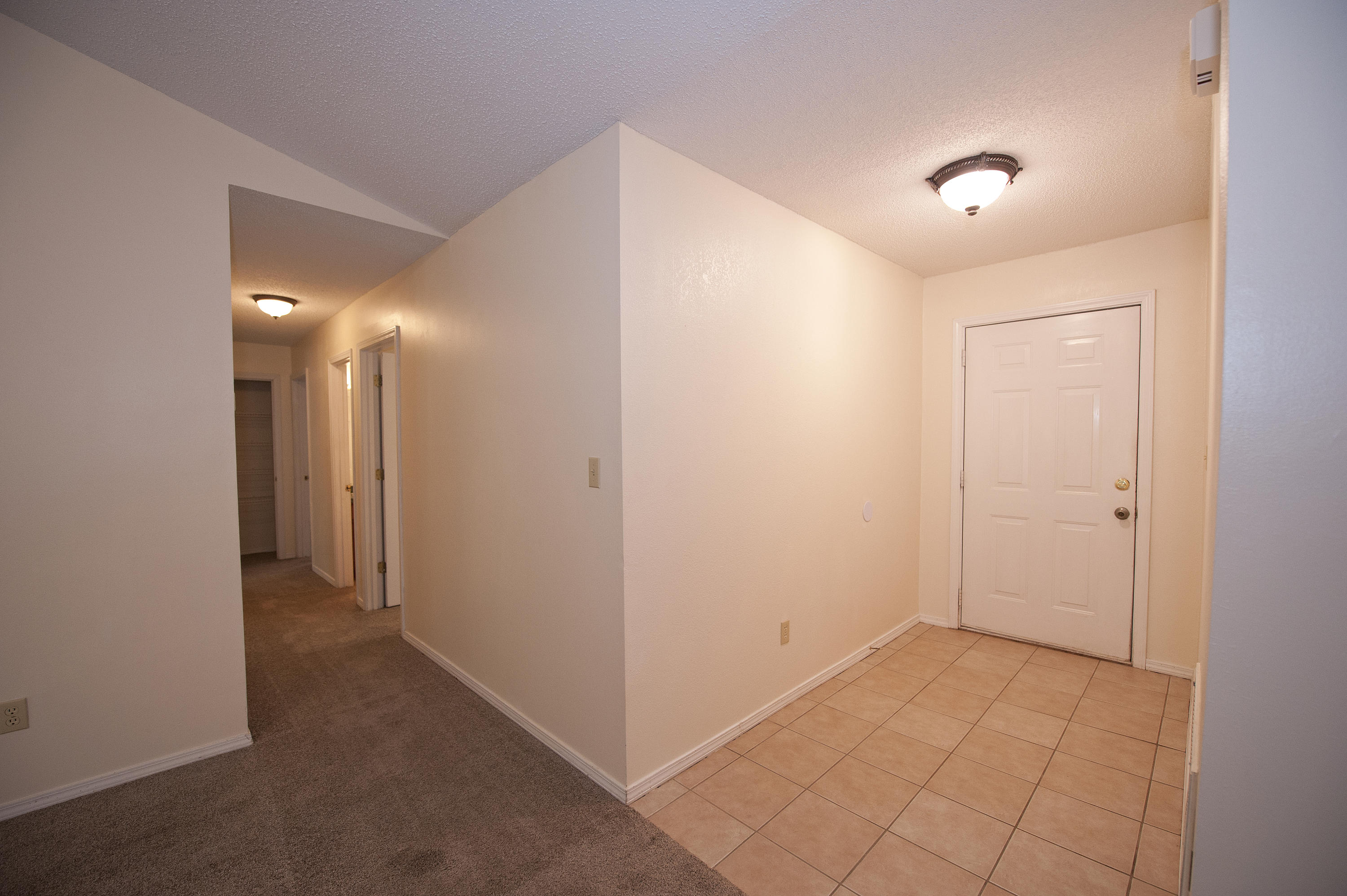 COLLEGE OAKS - Residential