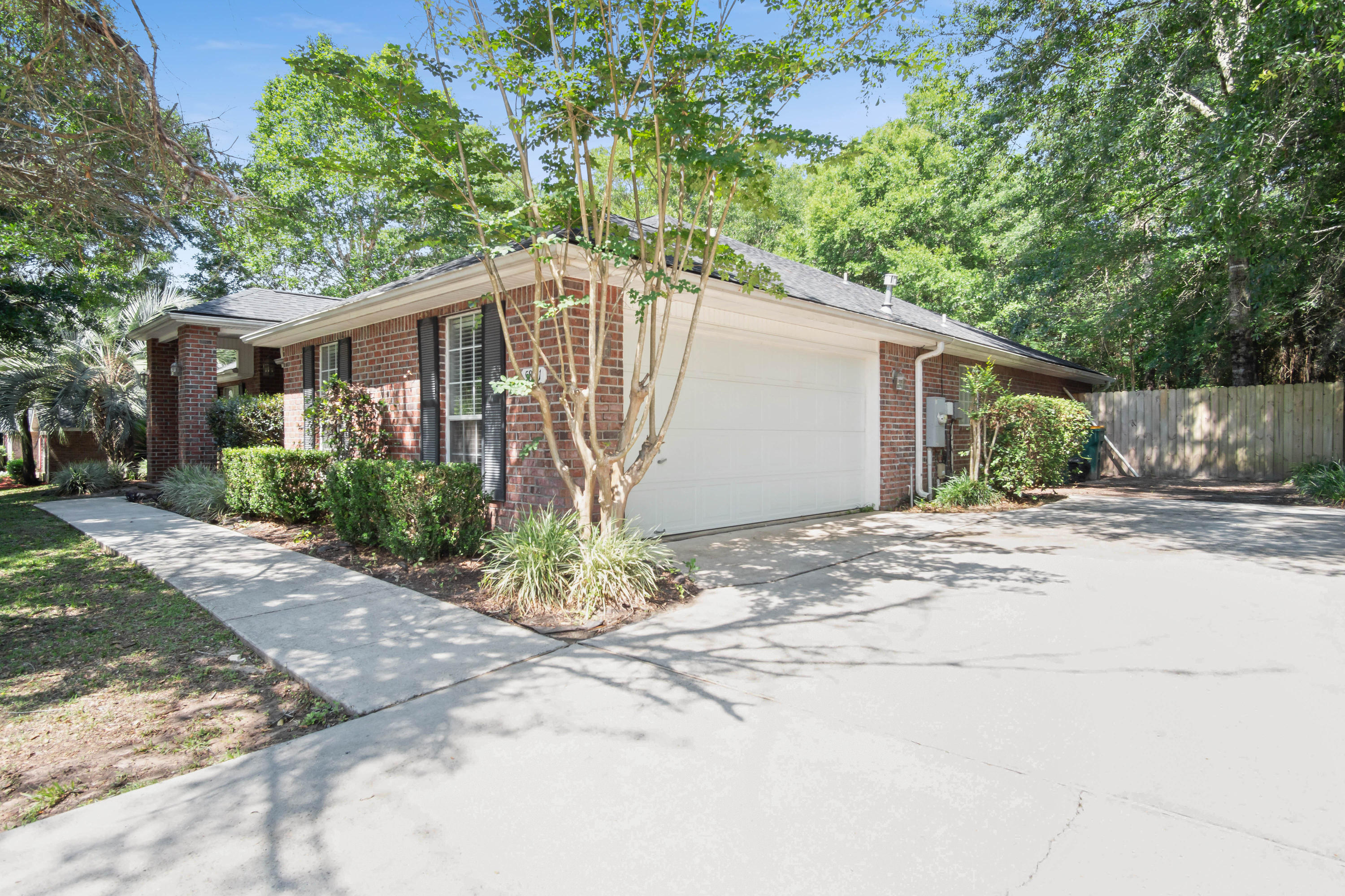 SILVER OAKS PH 1 - Residential