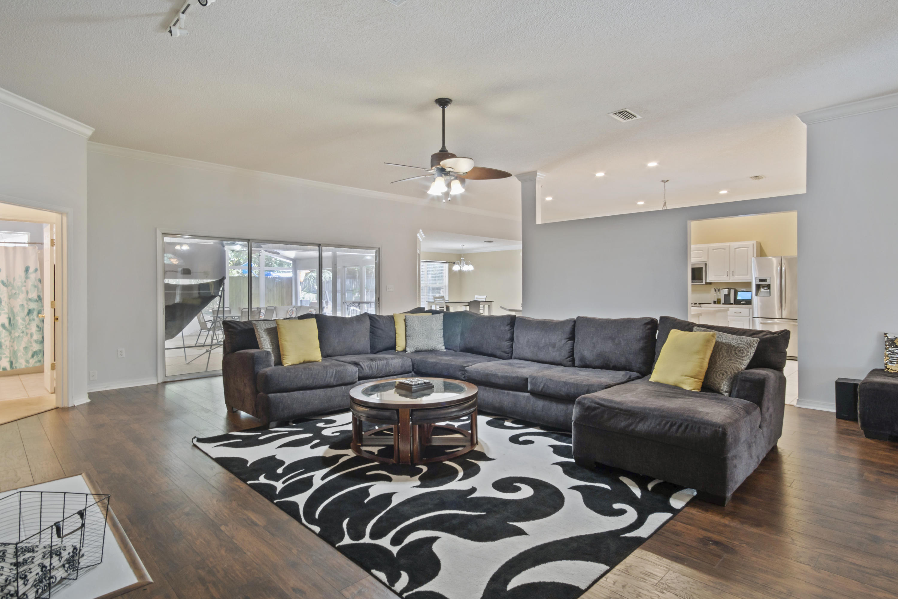 SILVER OAKS PH 1 - Residential