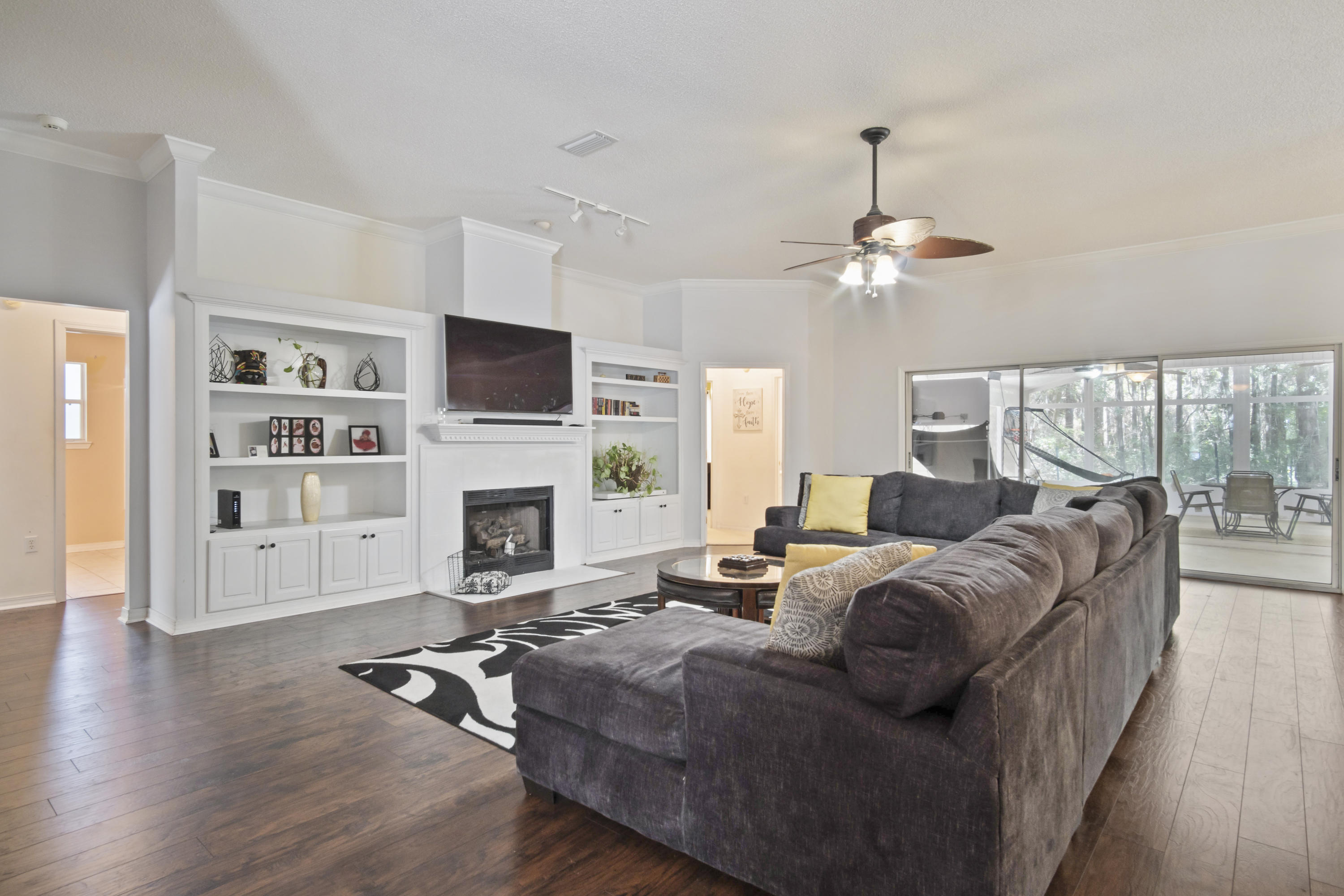 SILVER OAKS PH 1 - Residential