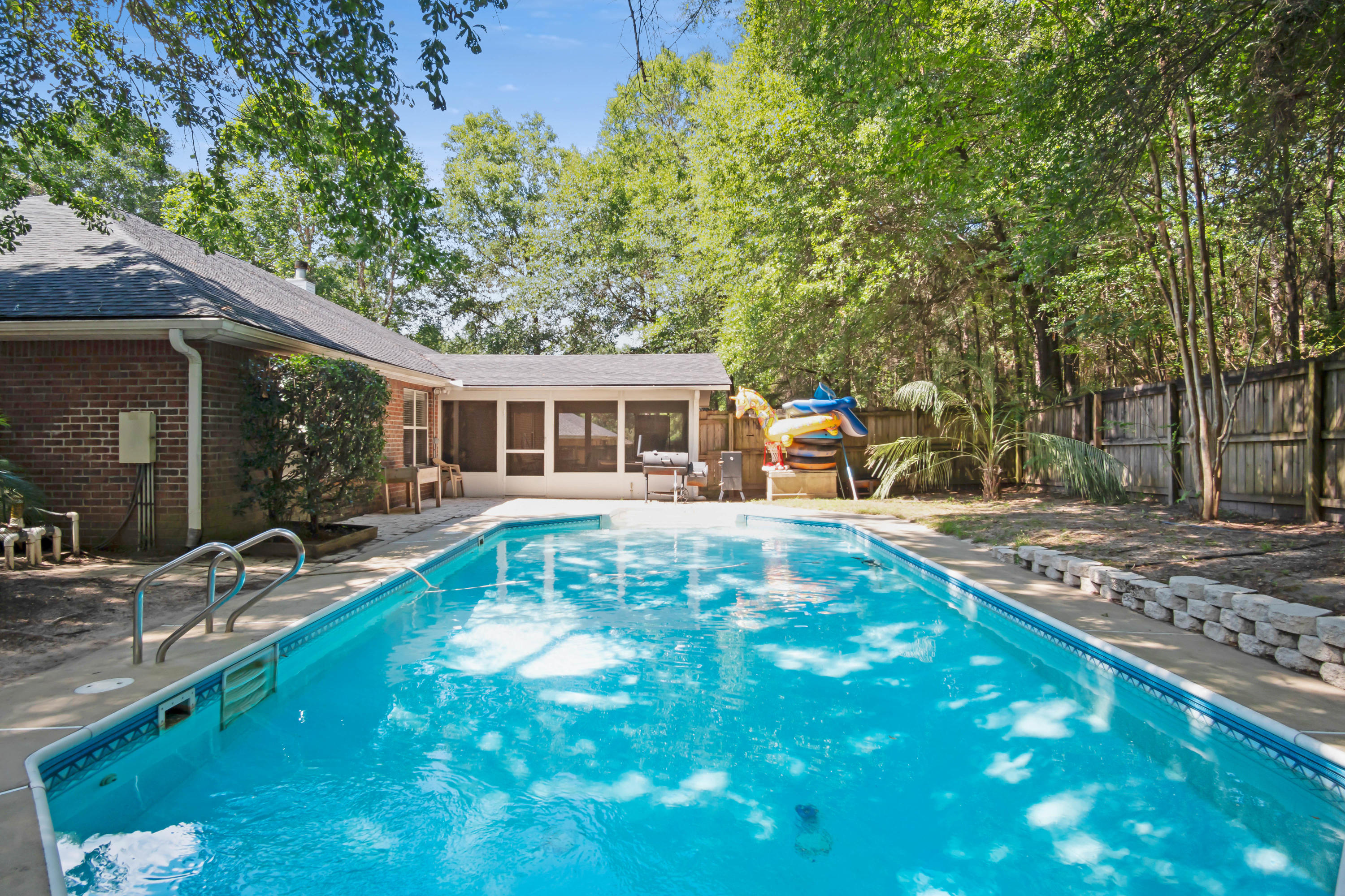 SILVER OAKS PH 1 - Residential